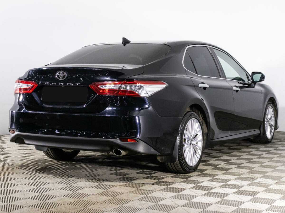 Toyota Camry с пробегом — 2018 год. Фото: #4