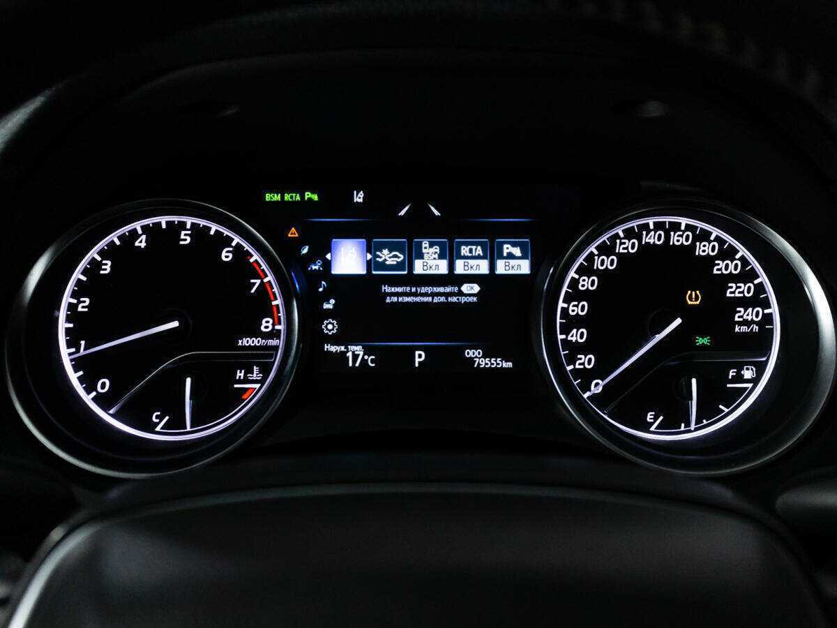 Toyota Camry с пробегом — 2018 год. Фото: #11