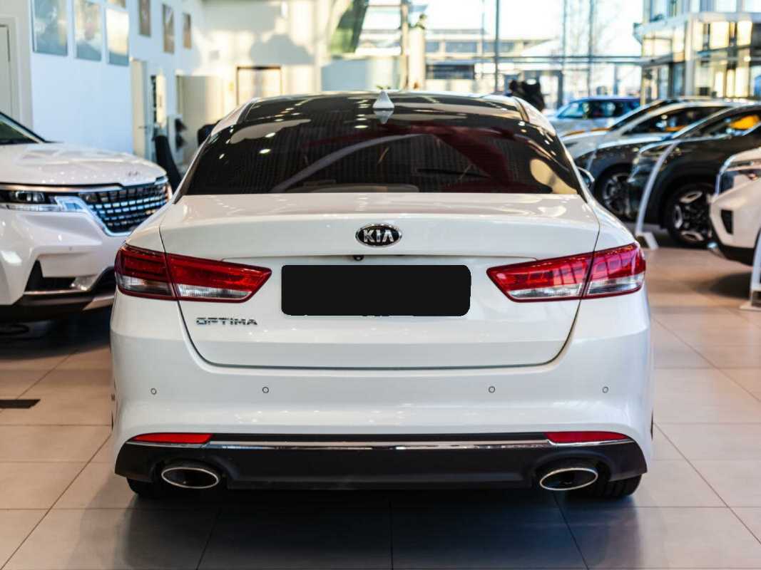Kia Optima с пробегом — 2017 год. Фото: #3