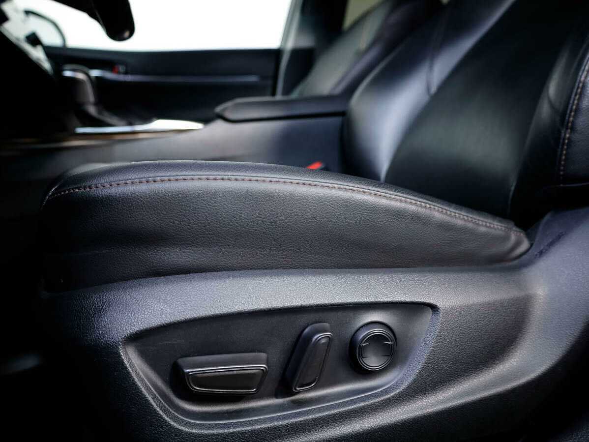 Toyota Camry с пробегом — 2020 год. Фото: #14