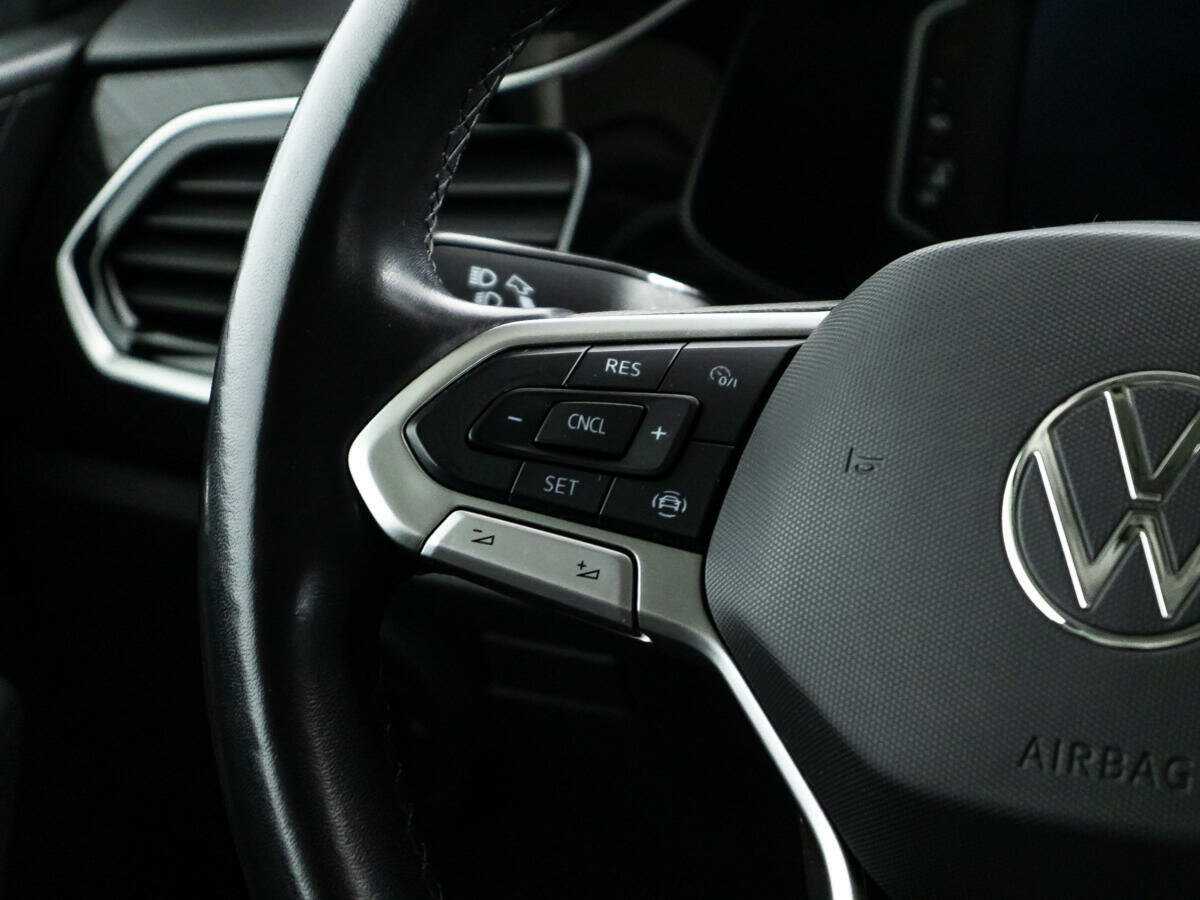 Volkswagen Polo с пробегом — 2021 год. Фото: #17