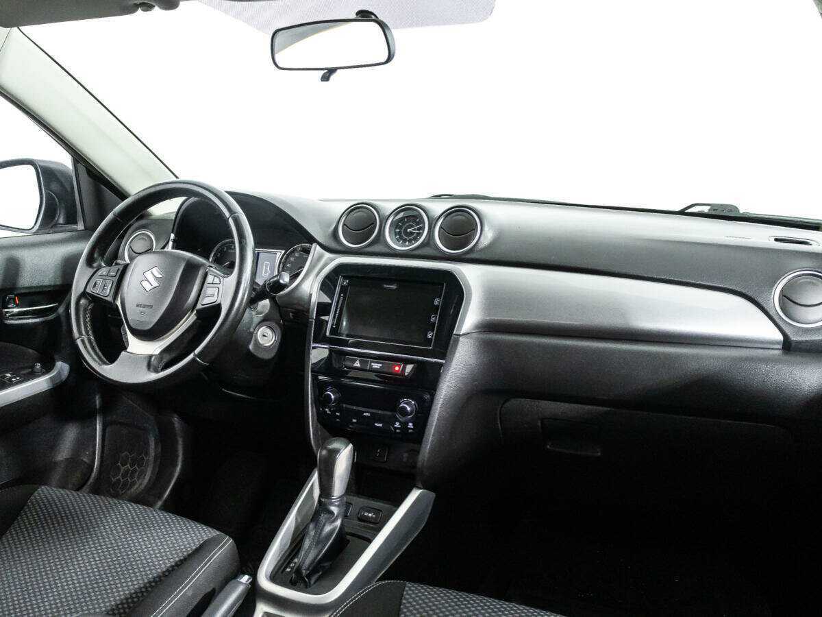 Suzuki Vitara с пробегом — 2017 год. Фото: #8