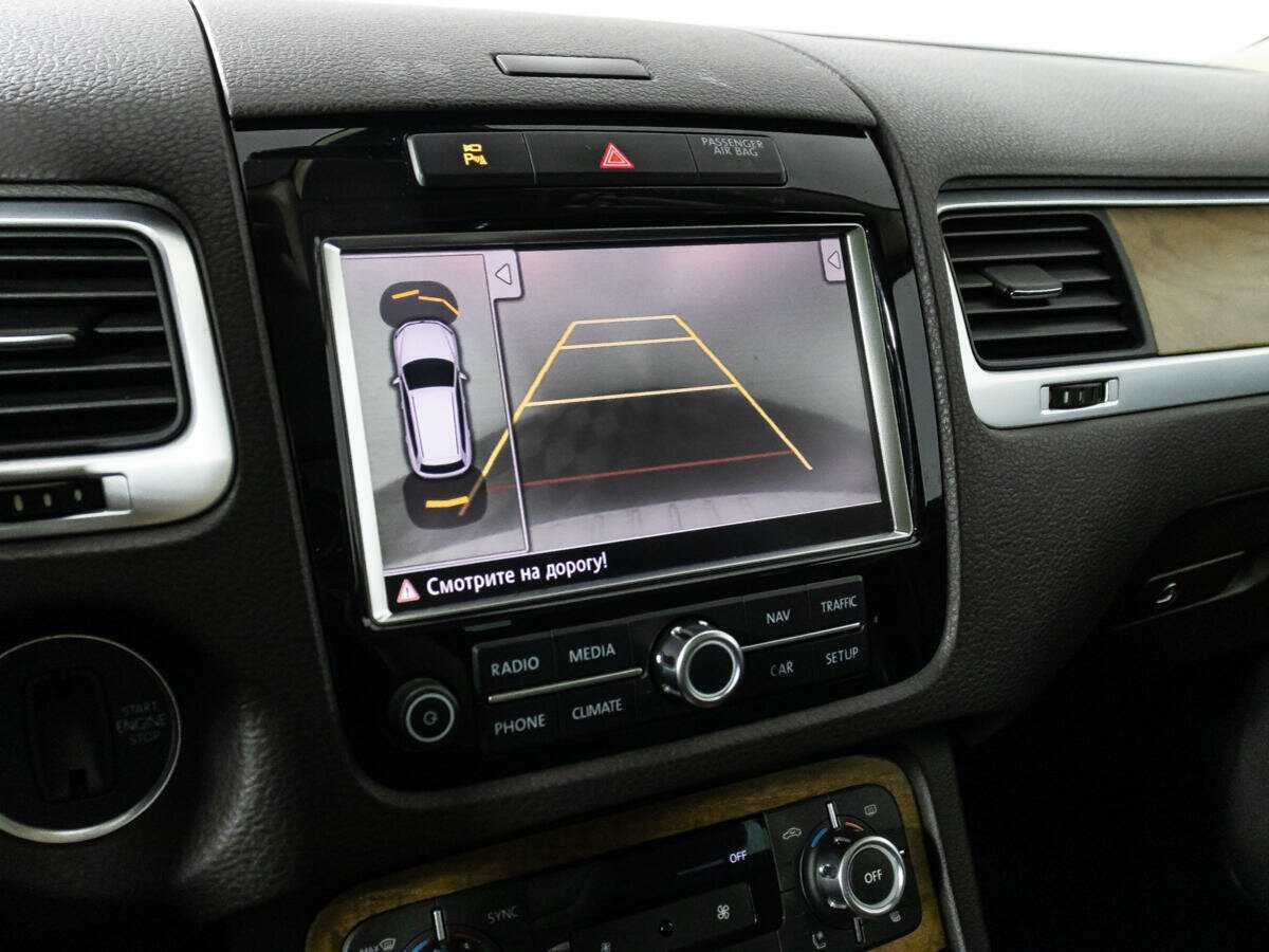 Volkswagen Touareg с пробегом — 2013 год. Фото: #14