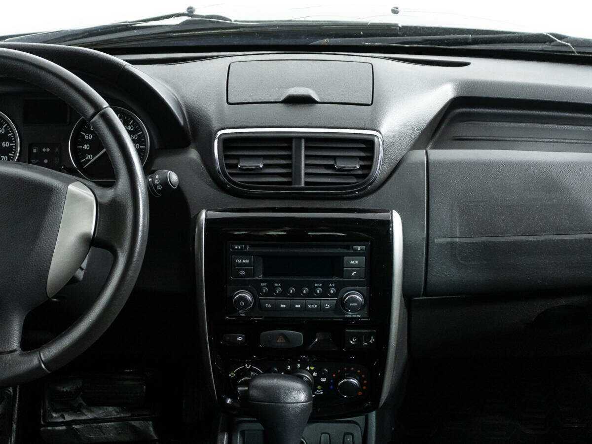 Nissan Terrano с пробегом — 2015 год. Фото: #13