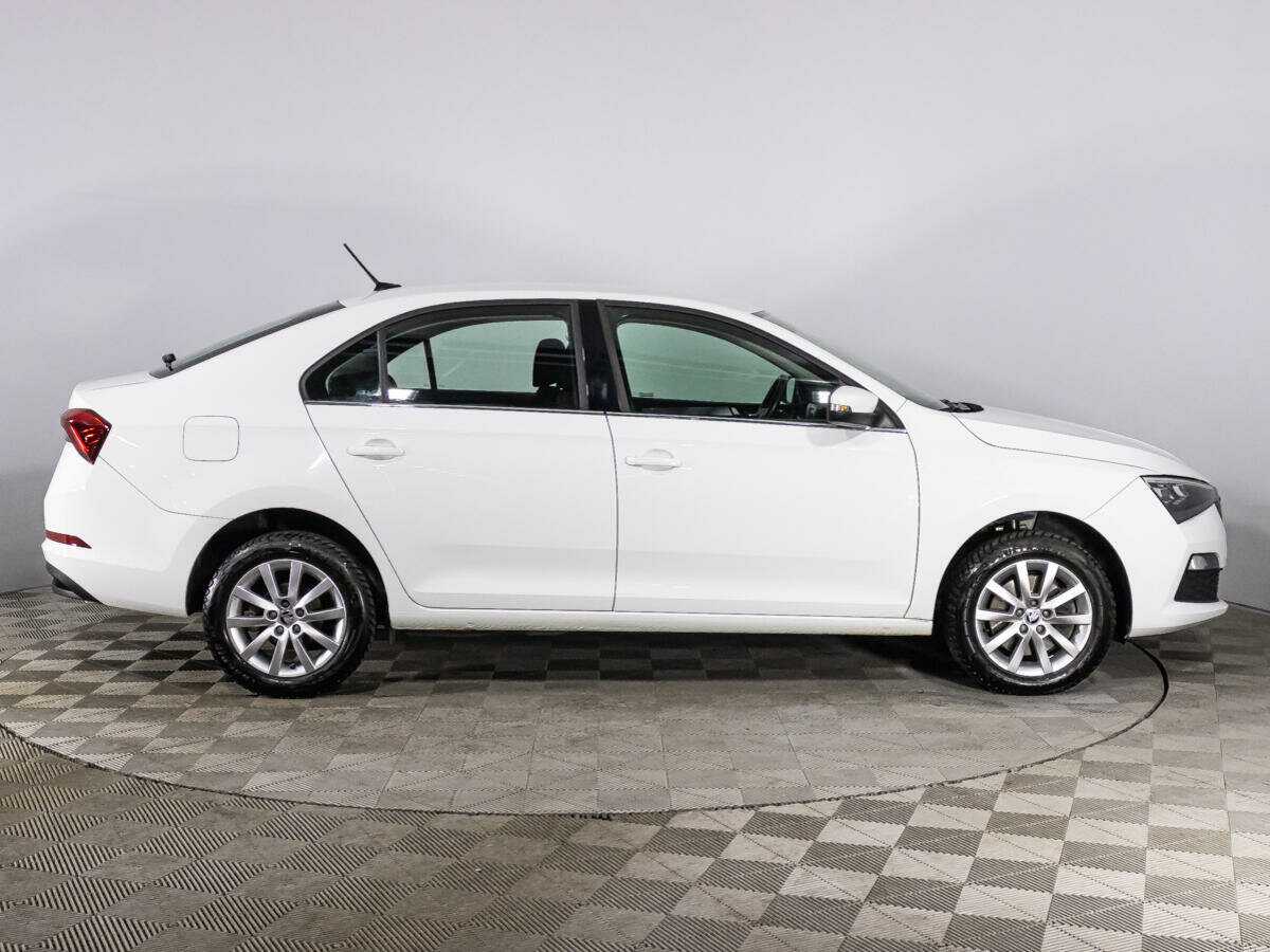 Skoda Rapid с пробегом — 2020 год. Фото: #3