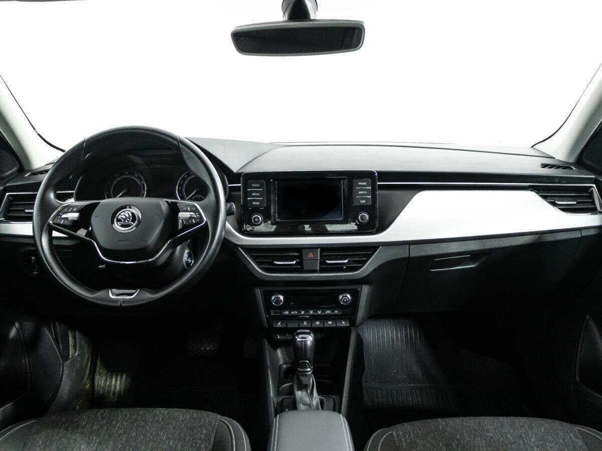 Skoda Rapid с пробегом — 2020 год. Фото: #12