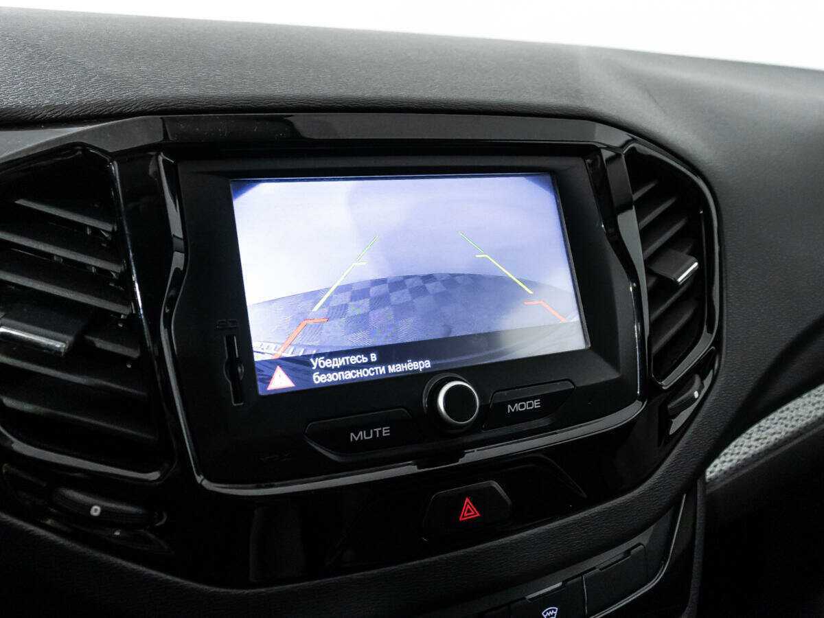 Lada (ВАЗ) Vesta с пробегом — 2019 год. Фото: #13