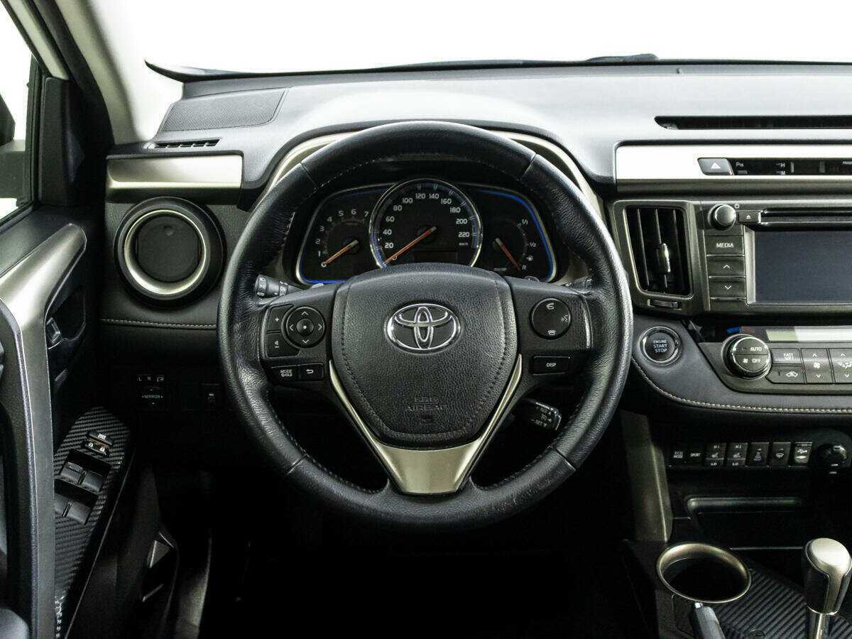 Toyota RAV4 с пробегом — 2013 год. Фото: #19