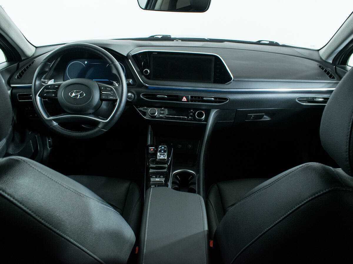 Hyundai Sonata с пробегом — 2021 год. Фото: #11