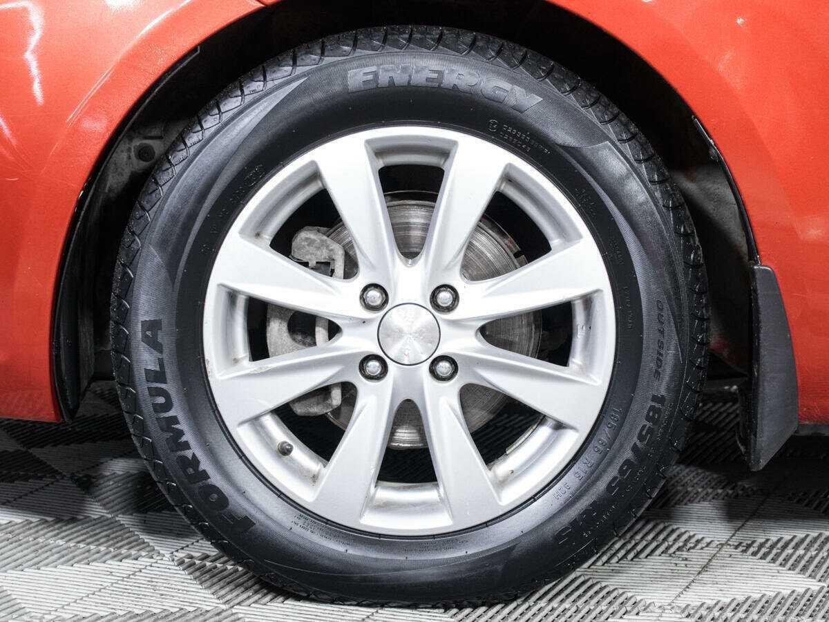 Kia Rio с пробегом — 2013 год. Фото: #15