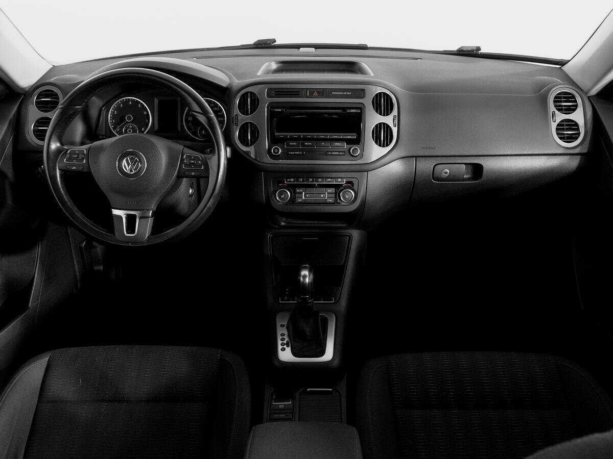 Volkswagen Tiguan с пробегом — 2014 год. Фото: #8