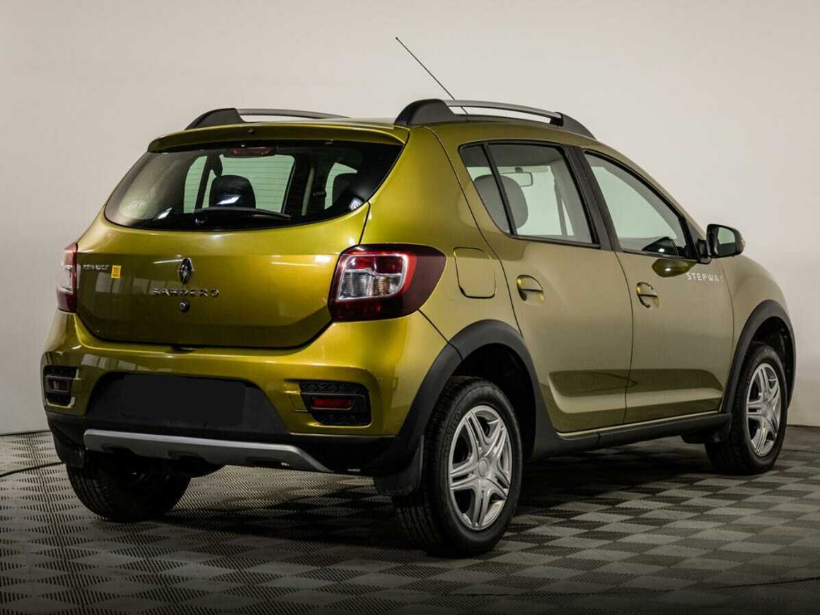 Renault Sandero с пробегом — 2017 год. Фото: #3