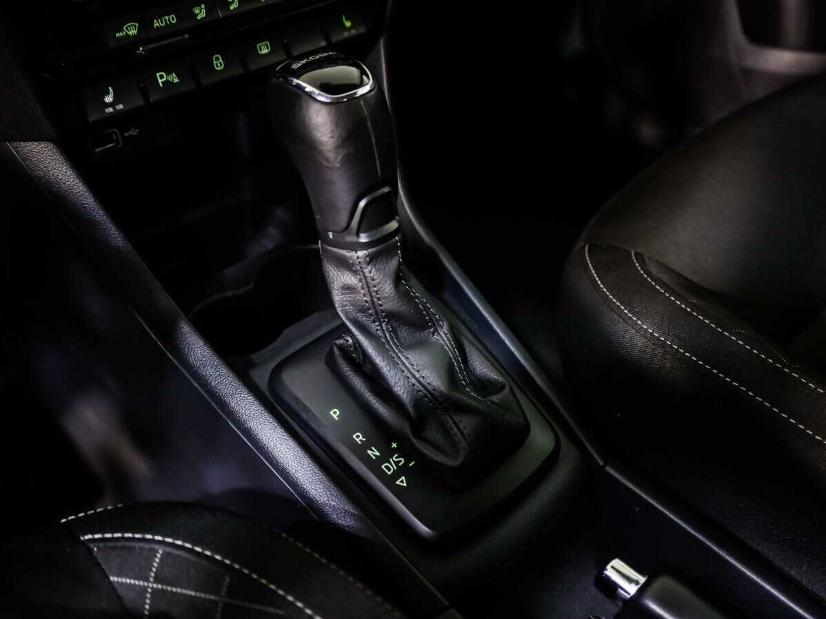 Skoda Rapid с пробегом — 2018 год. Фото: #14