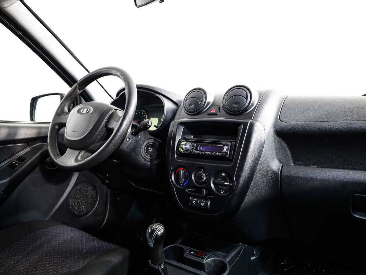 Lada (ВАЗ) Granta с пробегом — 2014 год. Фото: #7