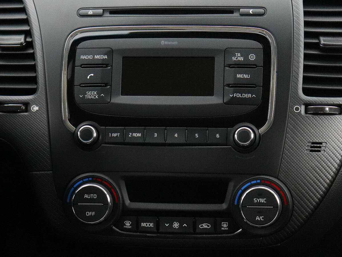 Kia Cerato с пробегом — 2018 год. Фото: #13