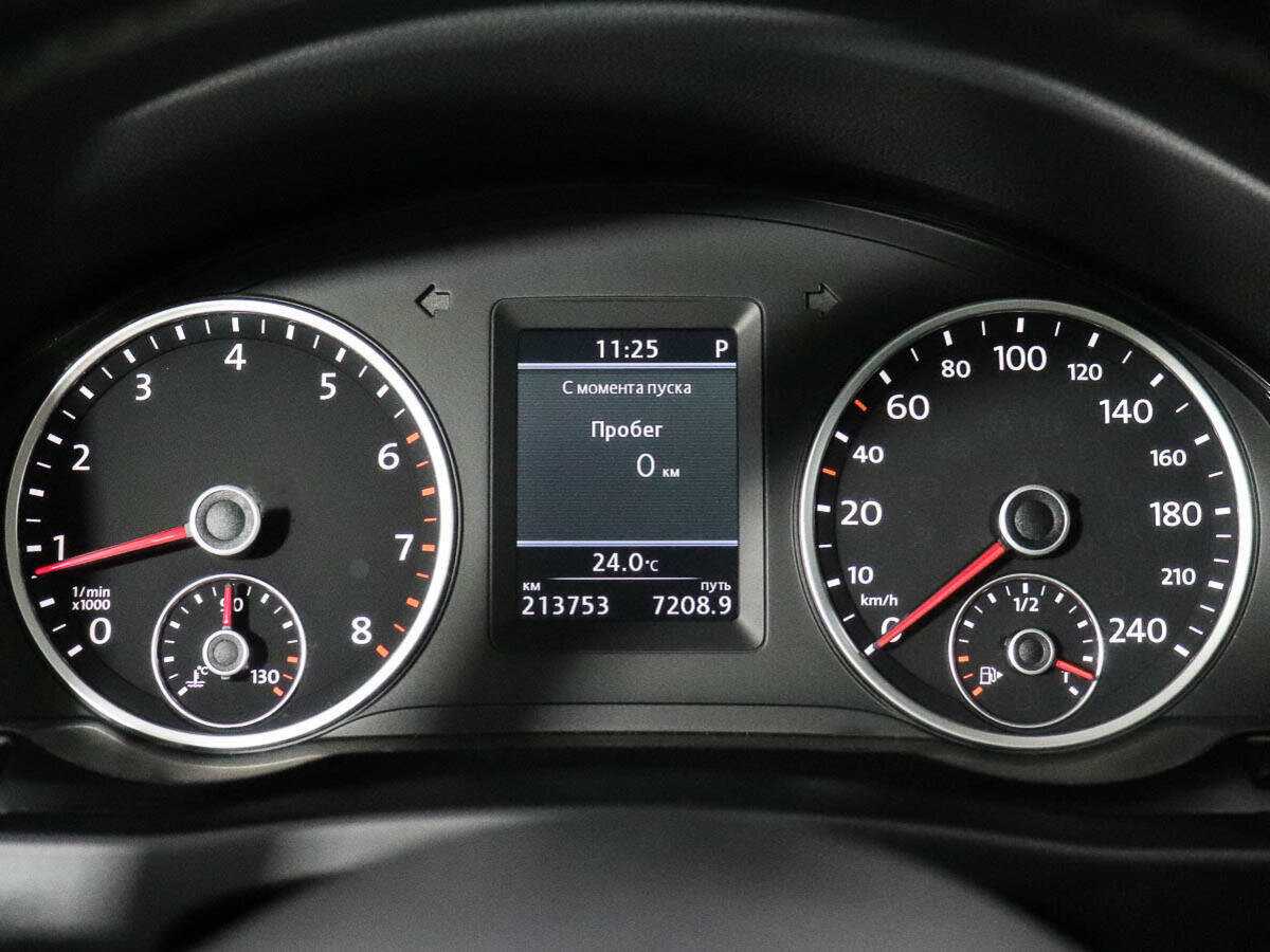 Volkswagen Tiguan с пробегом — 2012 год. Фото: #11