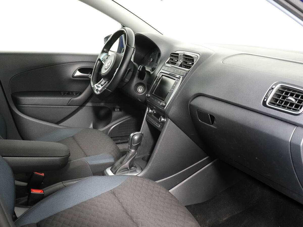 Volkswagen Polo с пробегом — 2020 год. Фото: #6