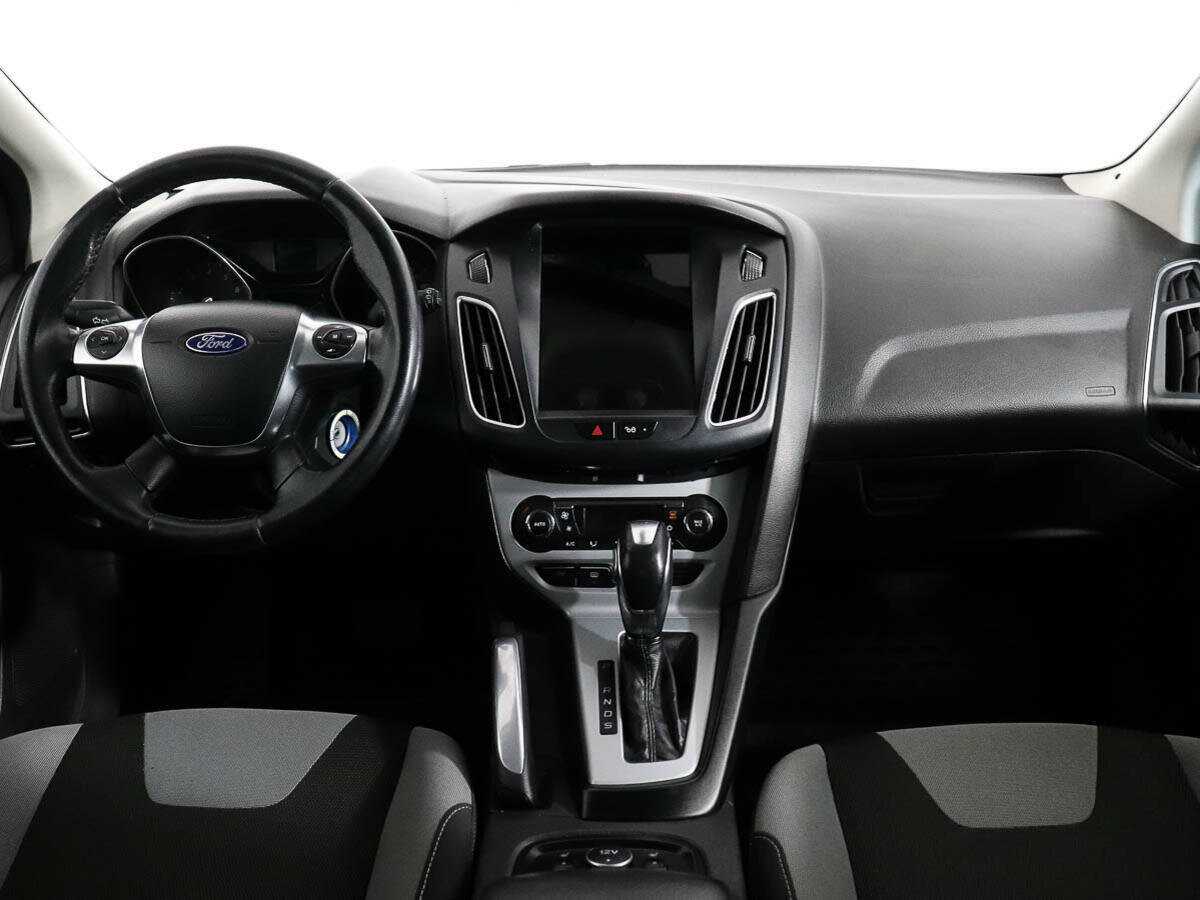 Ford Focus с пробегом — 2012 год. Фото: #10