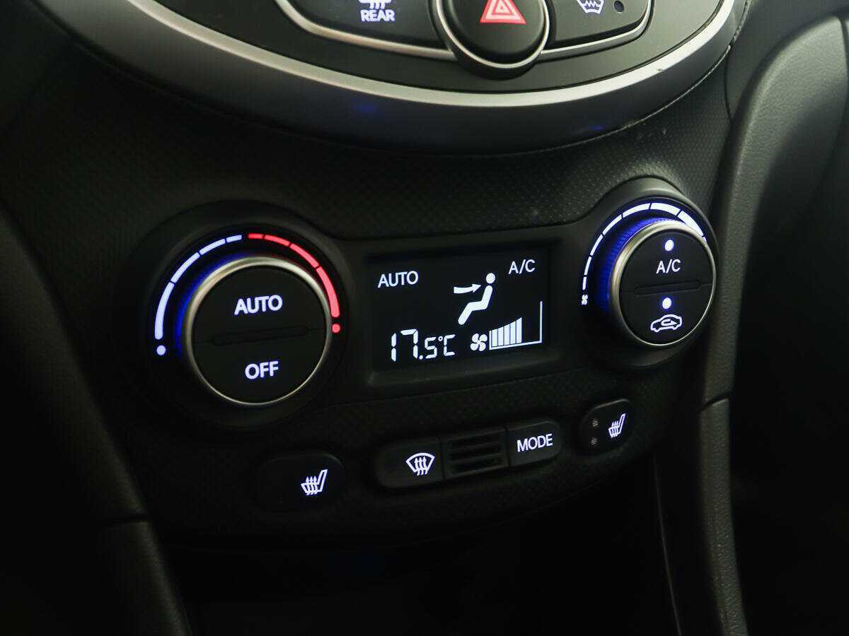 Hyundai Solaris с пробегом — 2016 год. Фото: #17