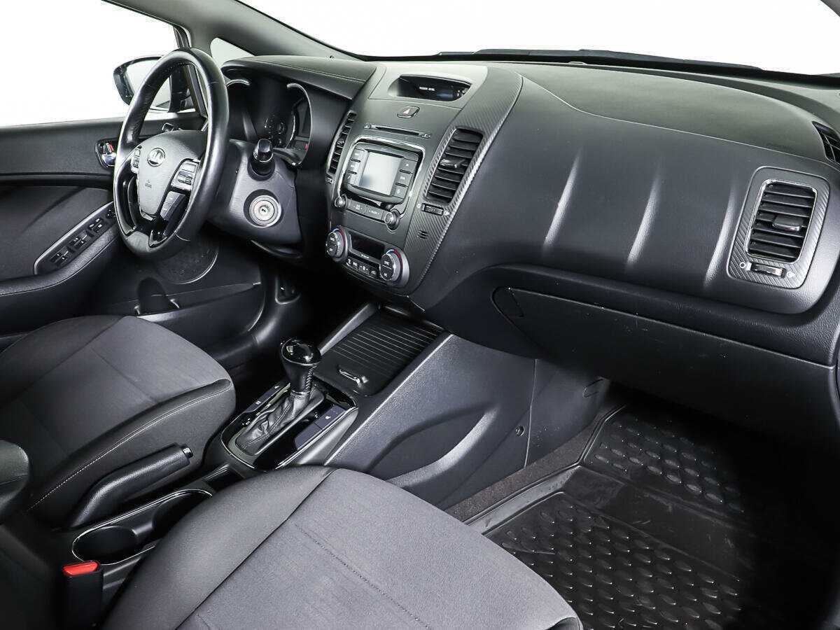 Kia Cerato с пробегом — 2017 год. Фото: #8