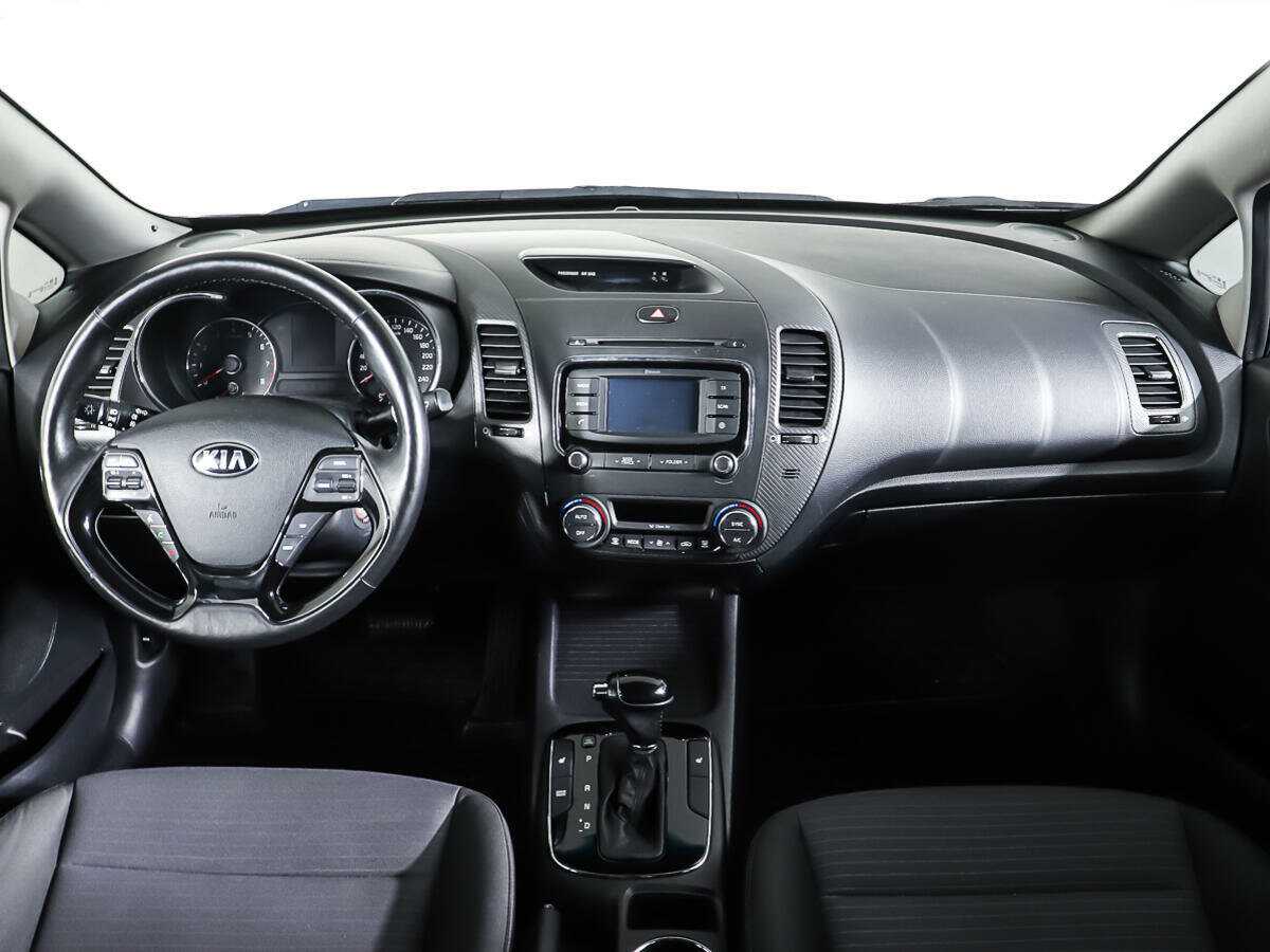 Kia Cerato с пробегом — 2017 год. Фото: #10