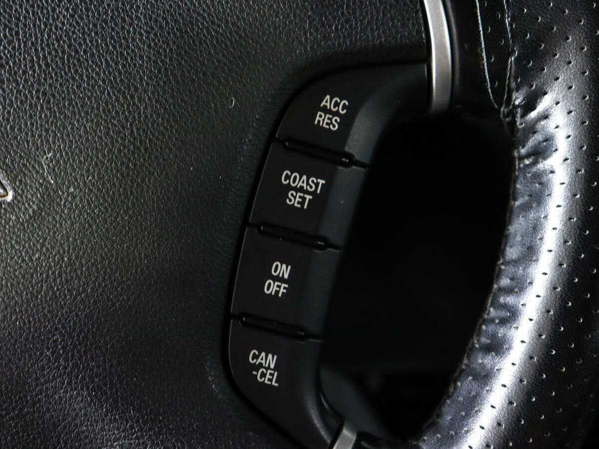 Mitsubishi Pajero с пробегом — 2012 год. Фото: #14