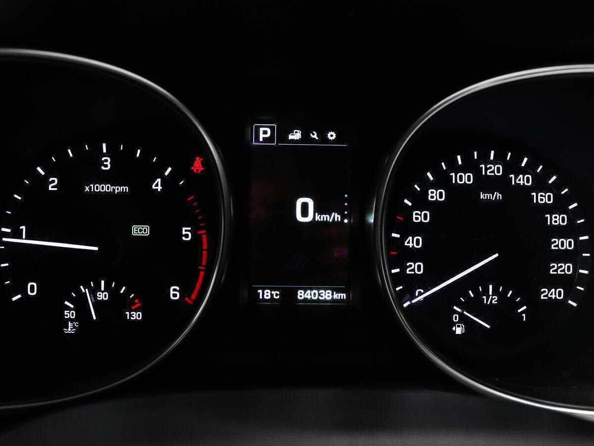 Hyundai Santa Fe с пробегом — 2018 год. Фото: #10