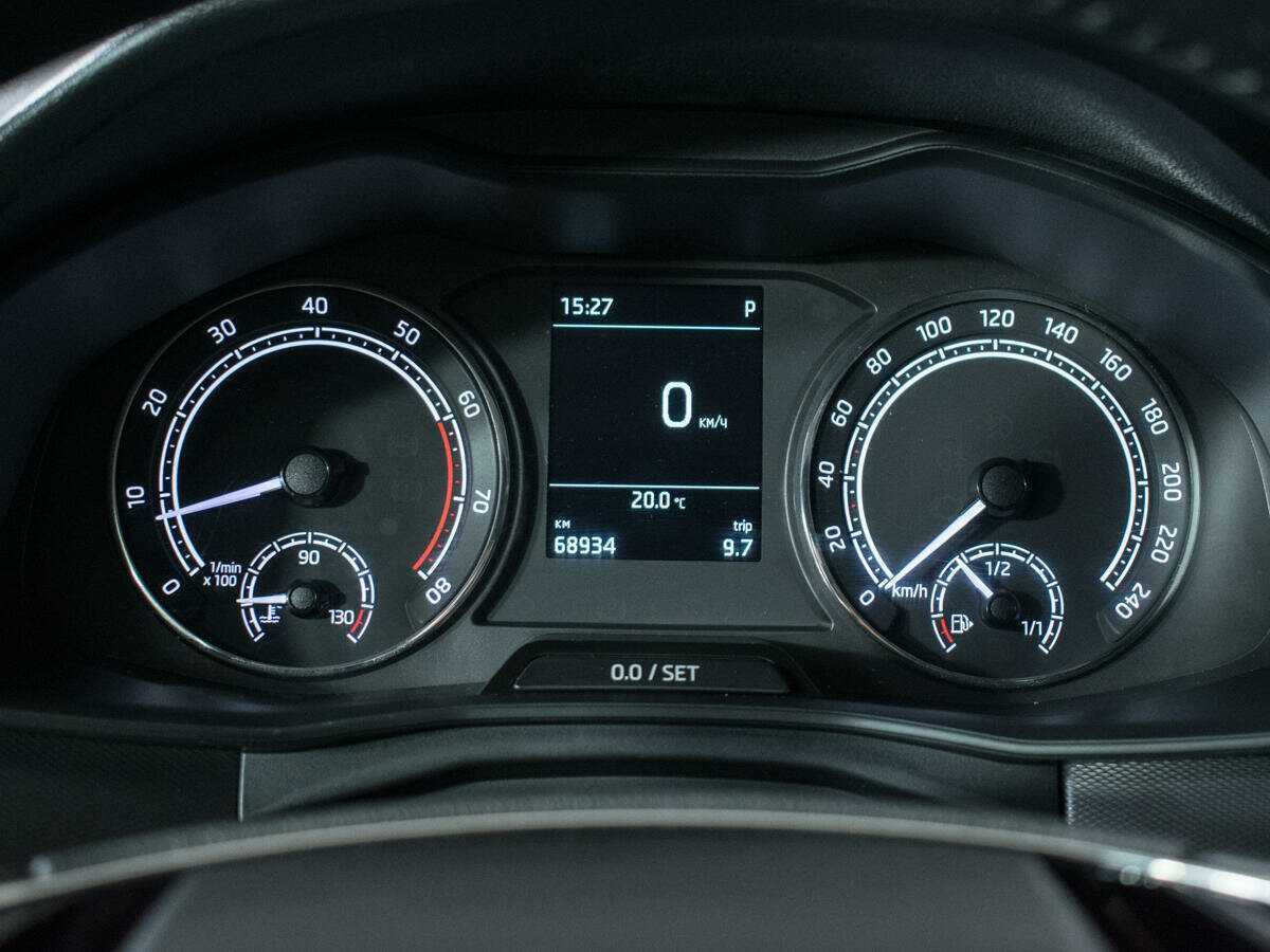 Skoda Rapid с пробегом — 2021 год. Фото: #10