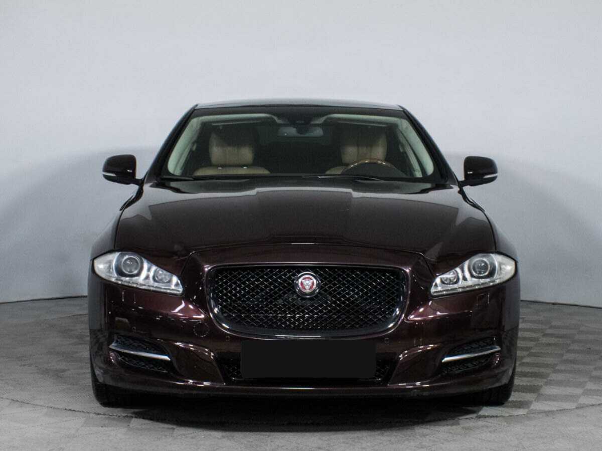 Jaguar XJ с пробегом — 2014 год. Фото: #1