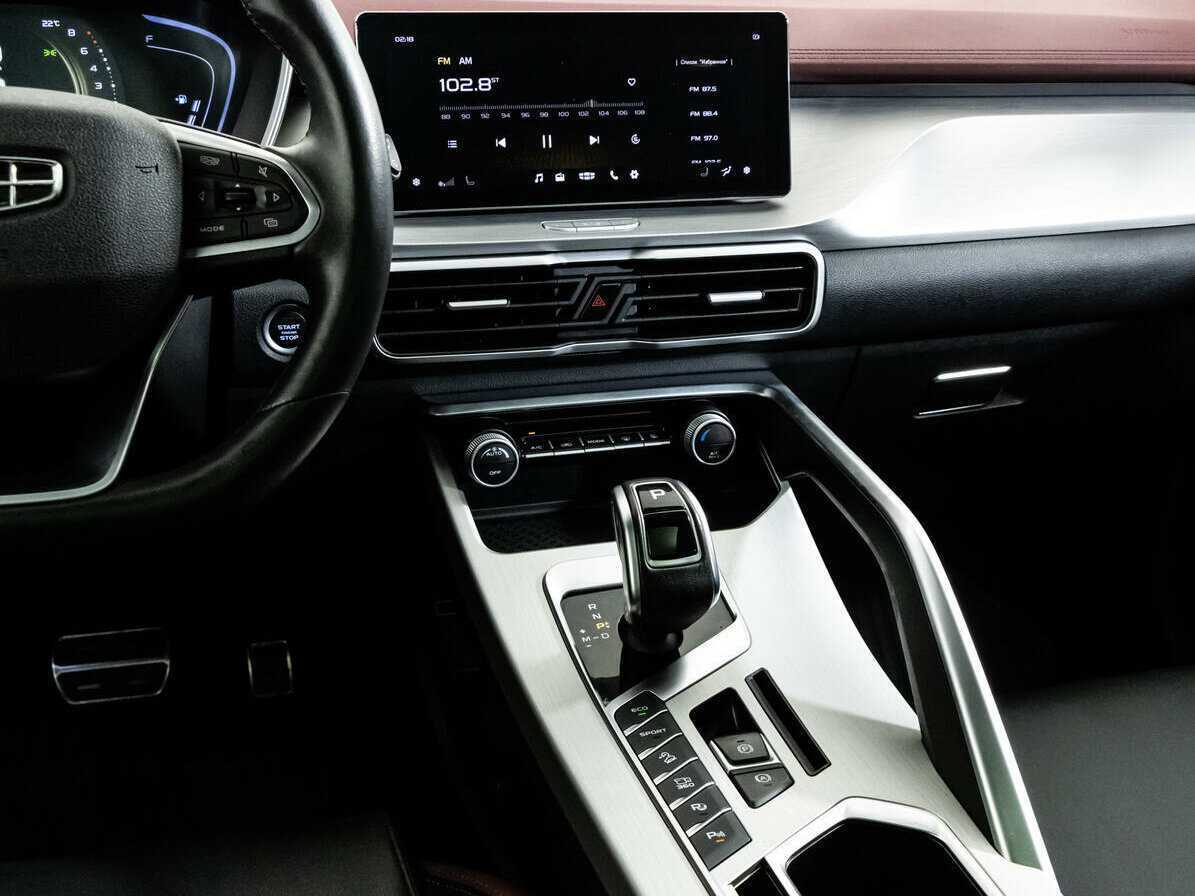 Geely Coolray с пробегом — 2022 год. Фото: #10