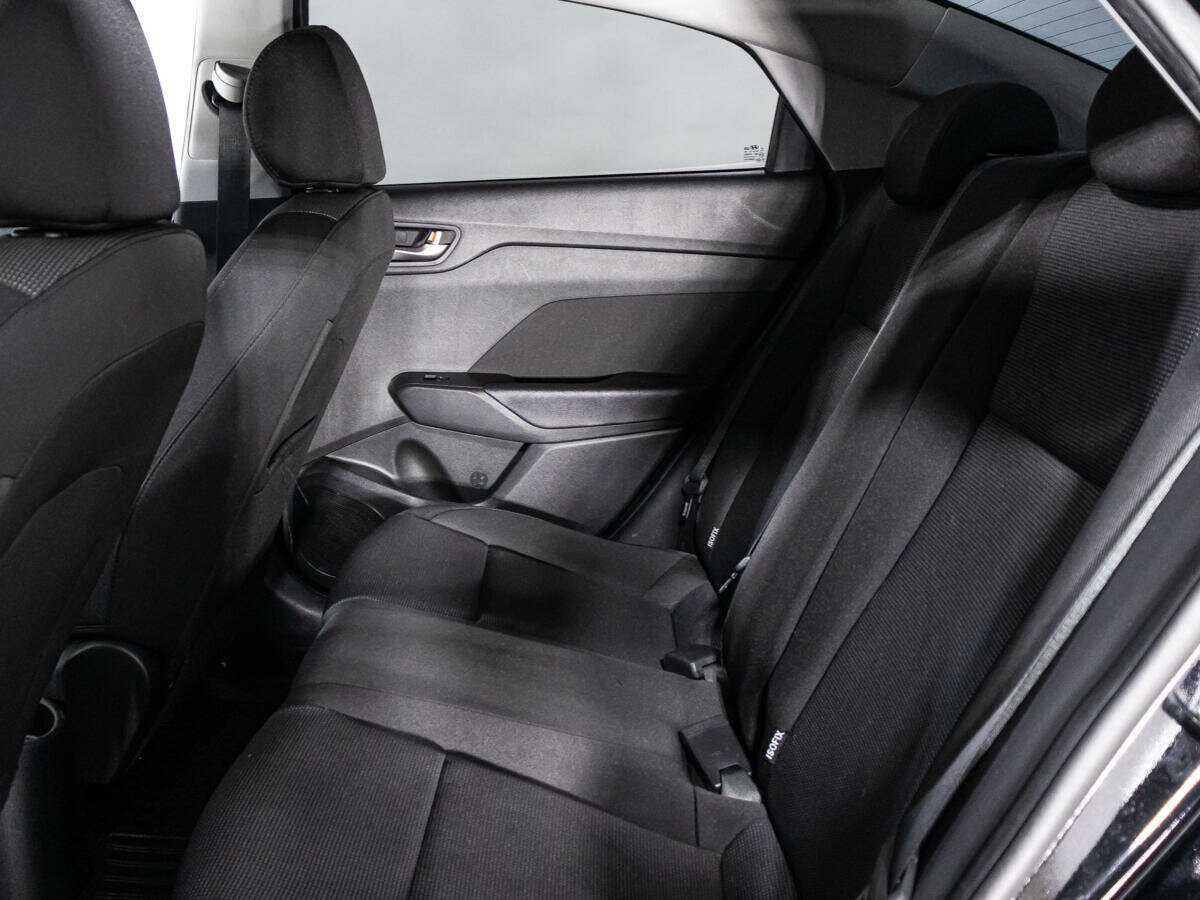 Hyundai Solaris с пробегом — 2017 год. Фото: #9