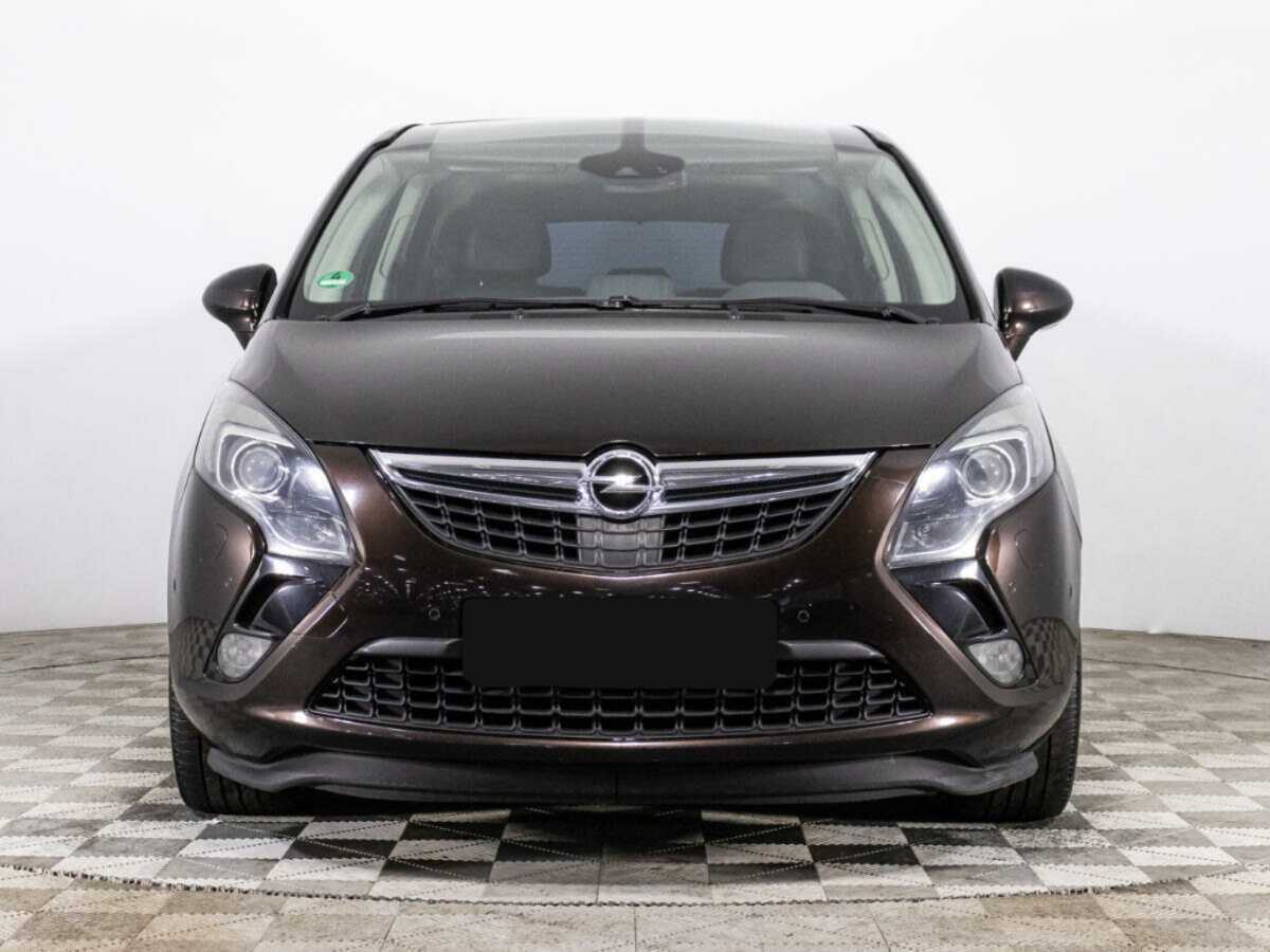 Opel Zafira с пробегом — 2012 год. Фото: #1