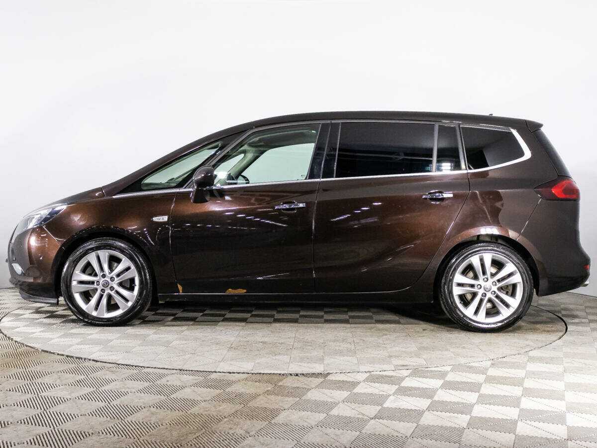 Opel Zafira с пробегом — 2012 год. Фото: #7