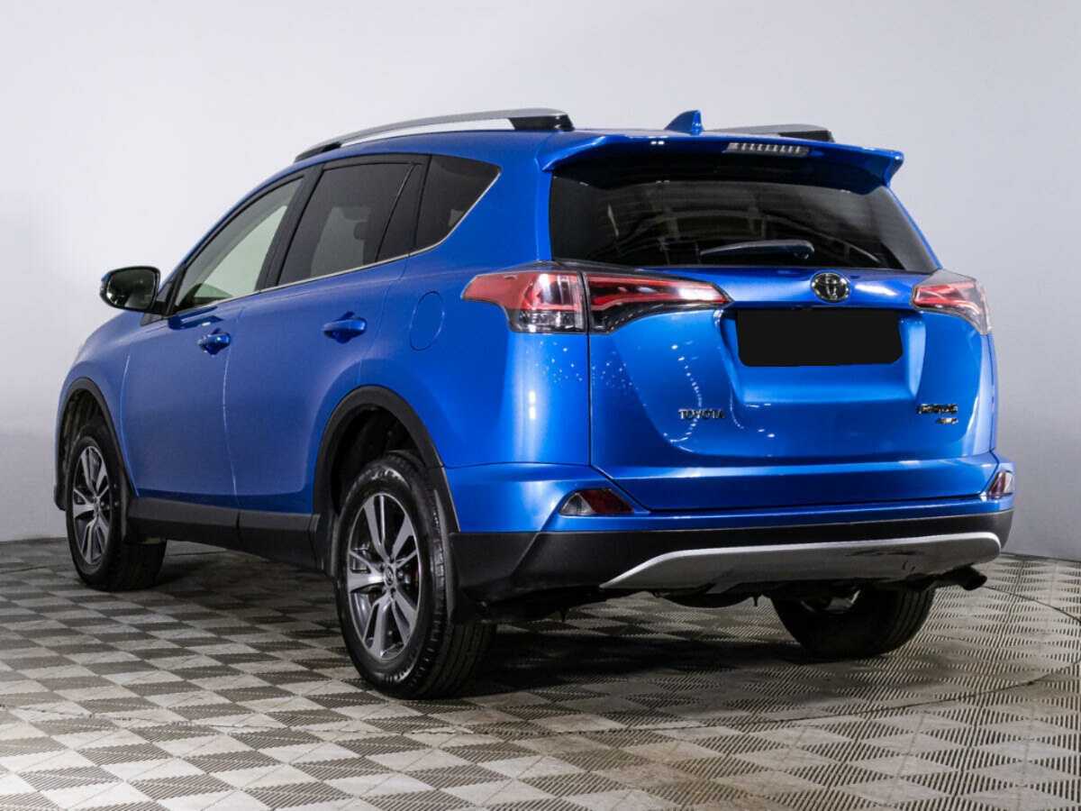 Toyota RAV4 с пробегом — 2016 год. Фото: #6