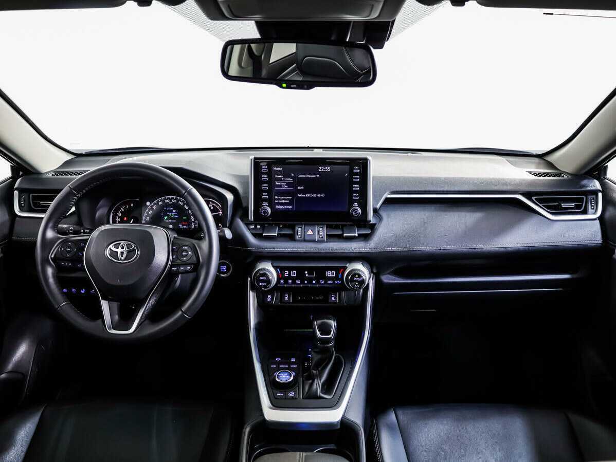 Toyota RAV4 с пробегом — 2021 год. Фото: #9