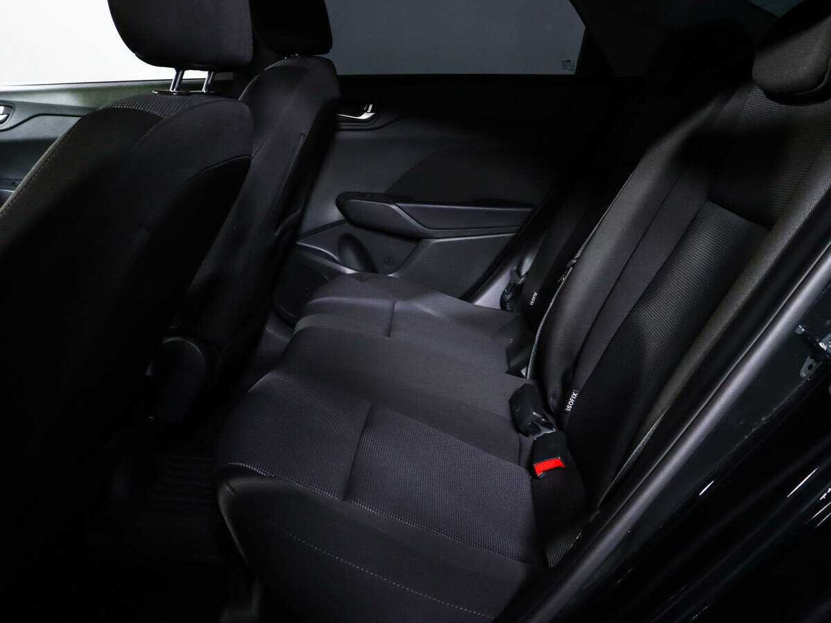 Hyundai Solaris с пробегом — 2021 год. Фото: #7