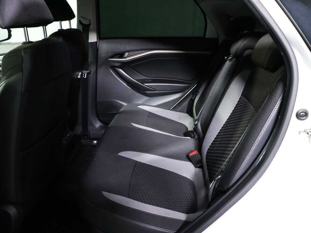 Lada (ВАЗ) Vesta с пробегом — 2019 год. Фото: #7