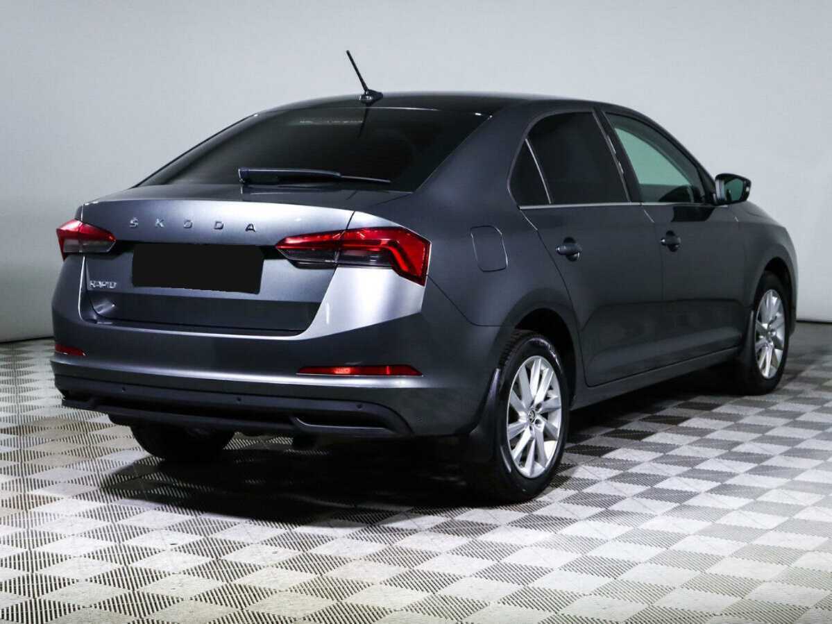 Skoda Rapid с пробегом — 2022 год. Фото: #3