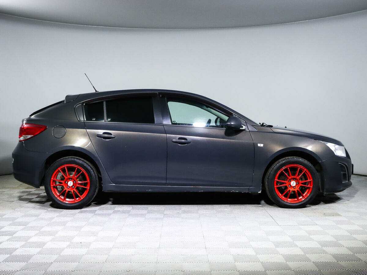 Chevrolet Cruze с пробегом — 2013 год. Фото: #3