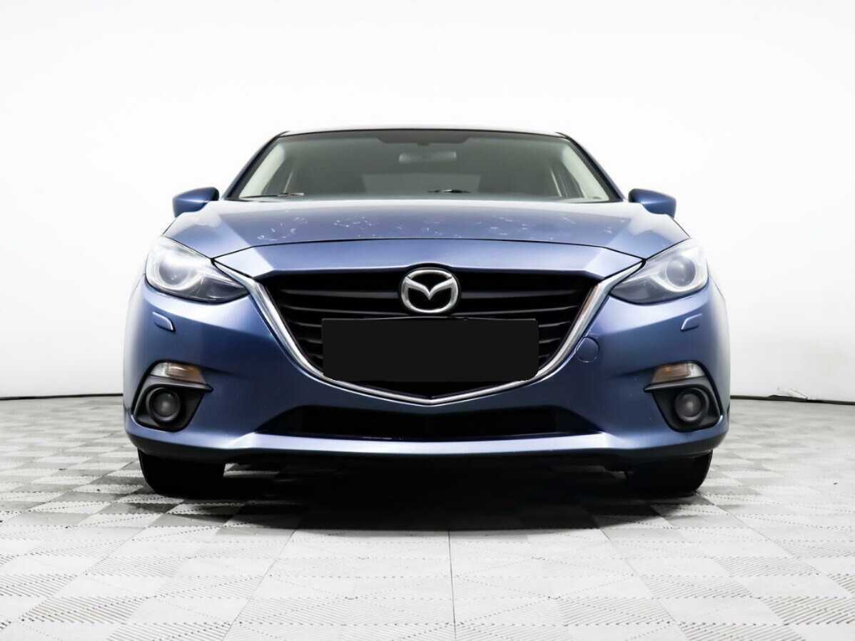 Mazda 3 с пробегом — 2013 год. Фото: #1
