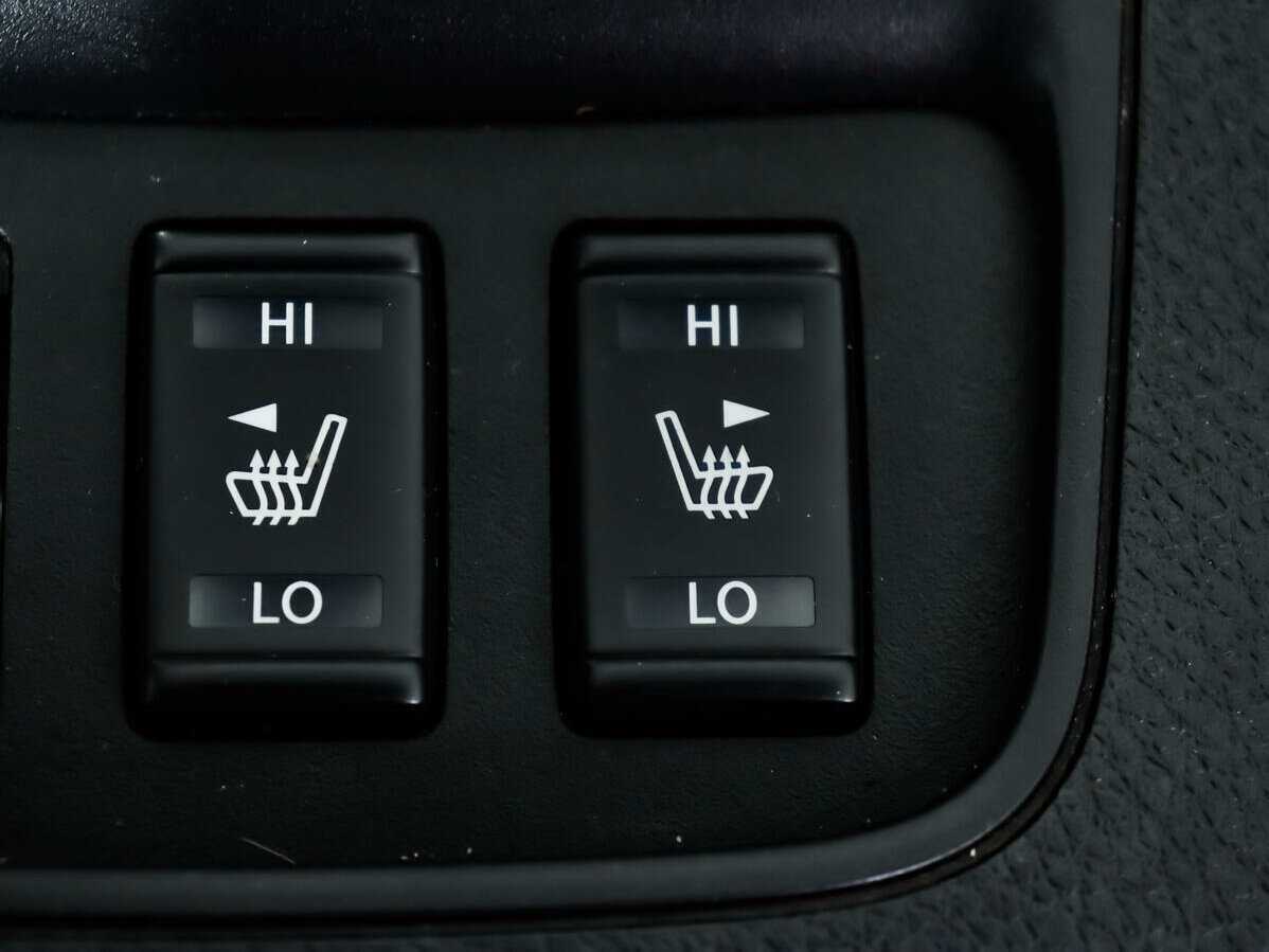 Nissan Tiida с пробегом — 2015 год. Фото: #11