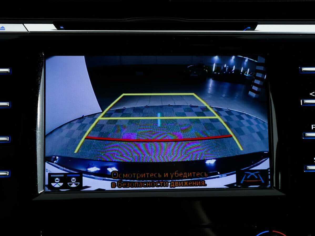 Toyota Camry с пробегом — 2020 год. Фото: #11