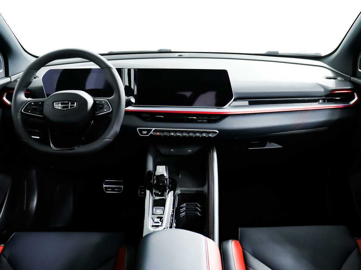 Geely Coolray с пробегом — 2023 год. Фото: #9