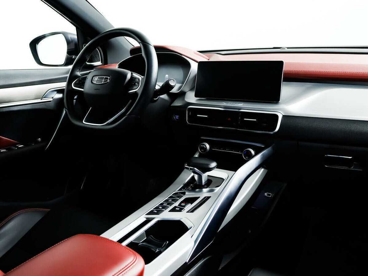 Geely Coolray с пробегом — 2022 год. Фото: #8