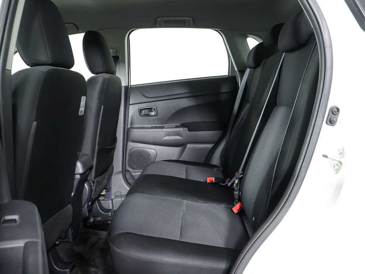 Mitsubishi ASX с пробегом — 2012 год. Фото: #9