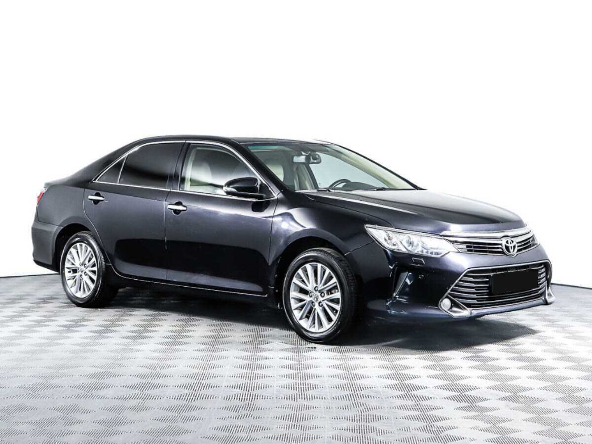 Toyota Camry с пробегом — 2015 год. Фото: #1