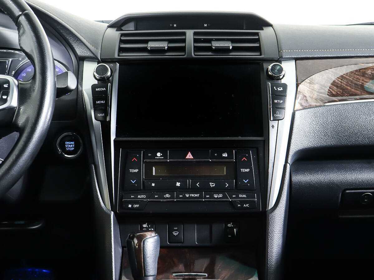 Toyota Camry с пробегом — 2017 год. Фото: #11