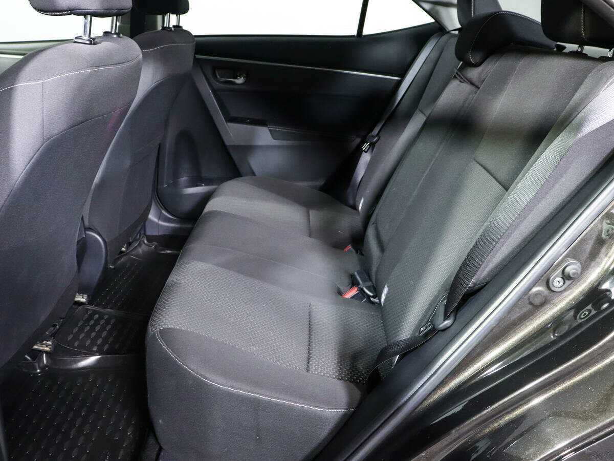 Toyota Corolla с пробегом — 2016 год. Фото: #7