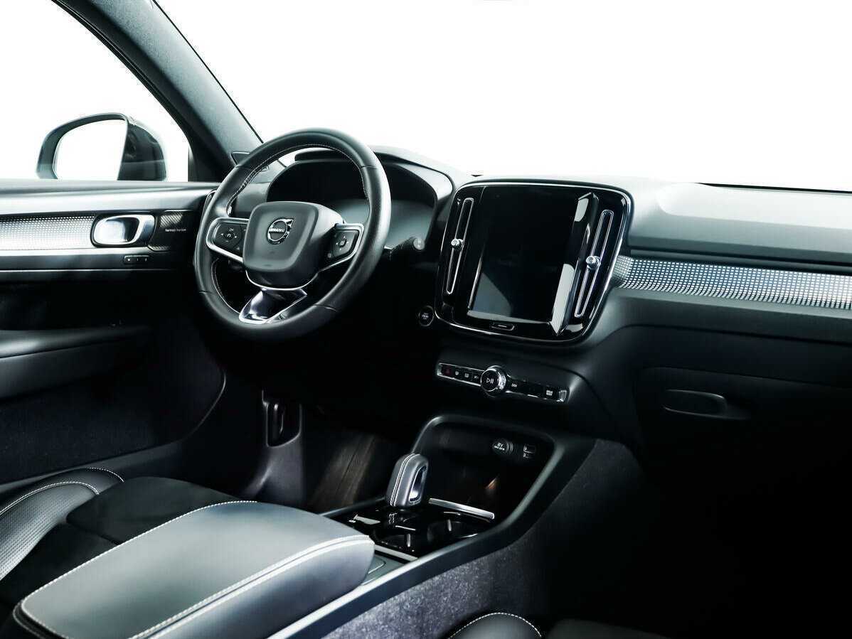 Volvo XC40 с пробегом — 2020 год. Фото: #7