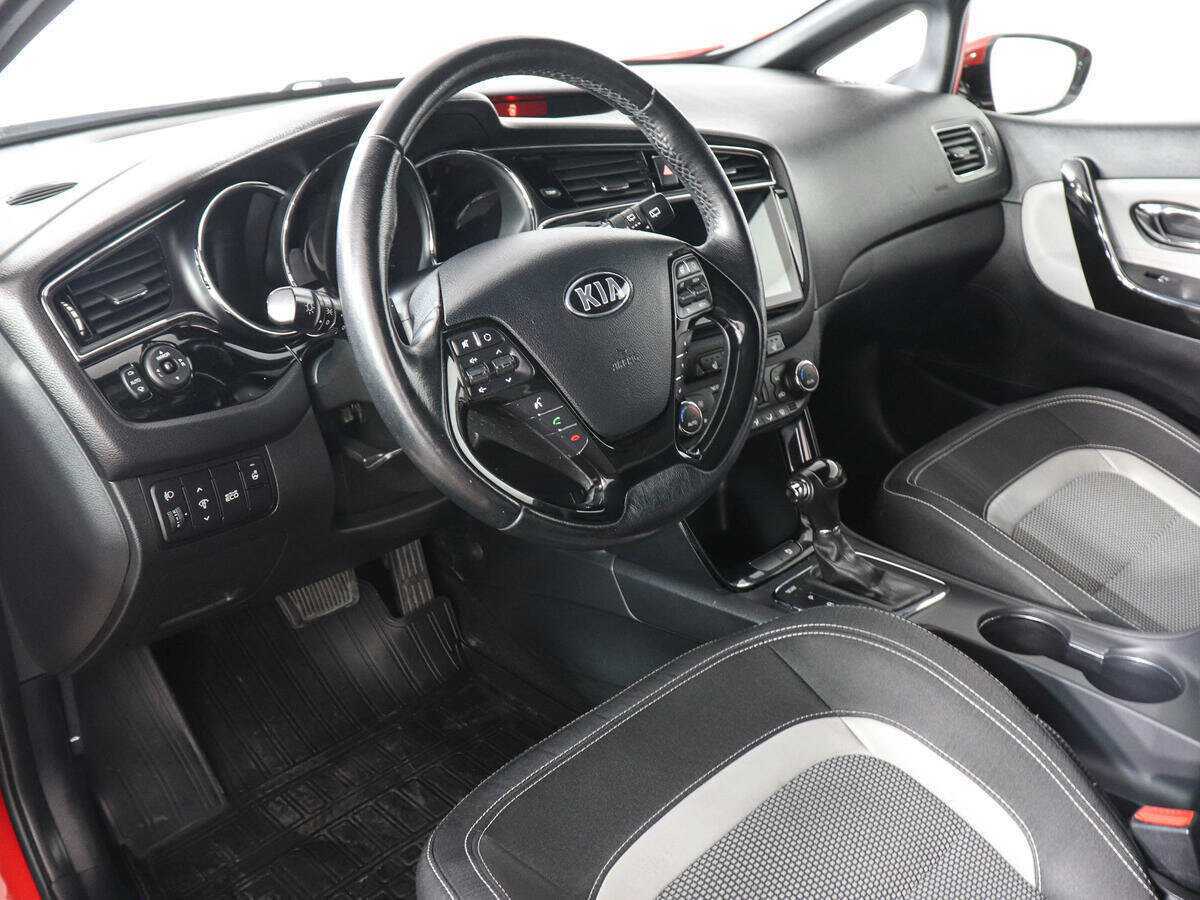 Kia Ceed с пробегом — 2017 год. Фото: #8
